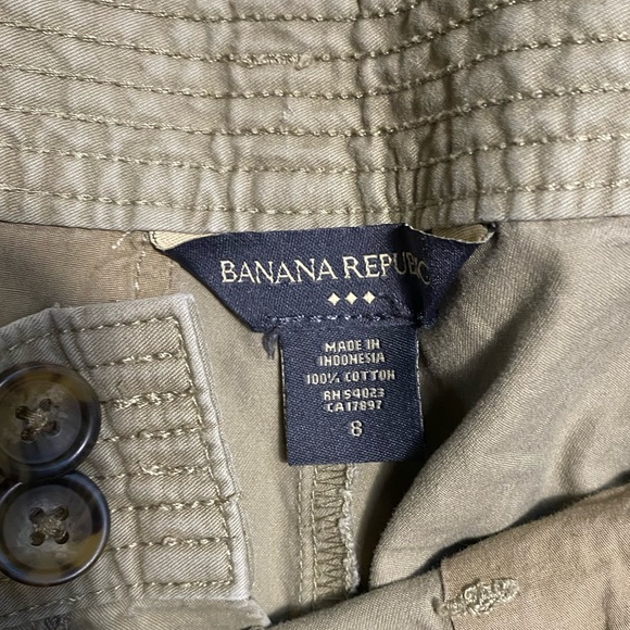 Tan shorts- size 8 - Picture 3 of 3